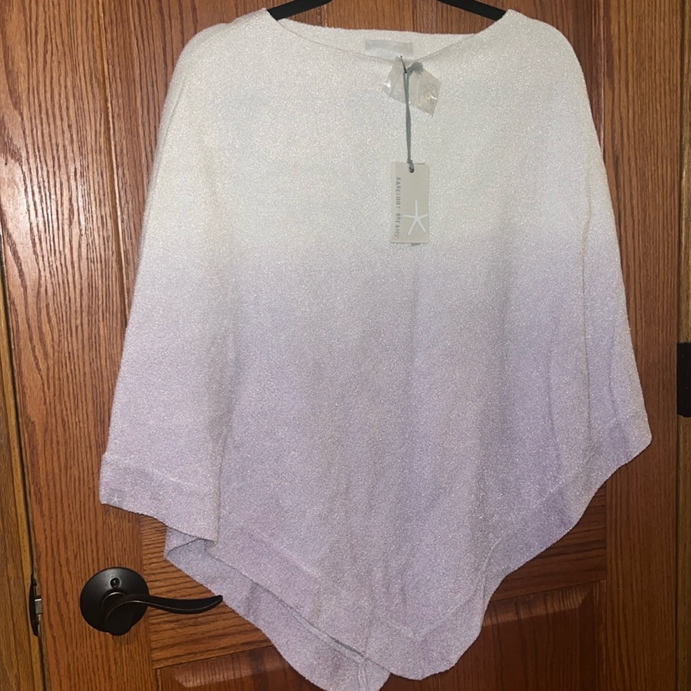 BNWT Barefoot Dreams Poncho